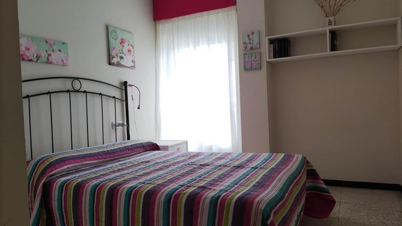 Amplio Piso En Pontedeume Apartamento Exterior foto